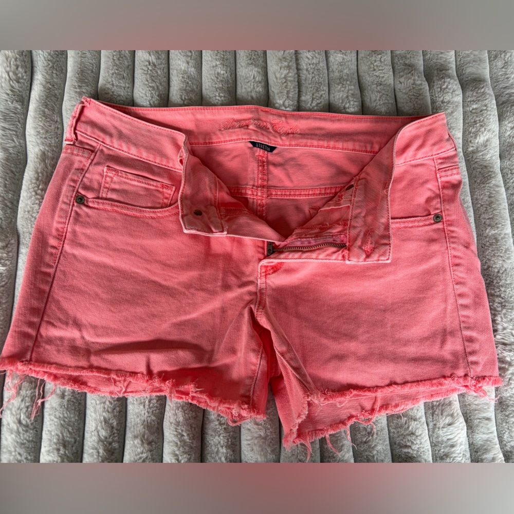 American Eagle Outfitters Washed Coral Frayed Hem Denim Shorts